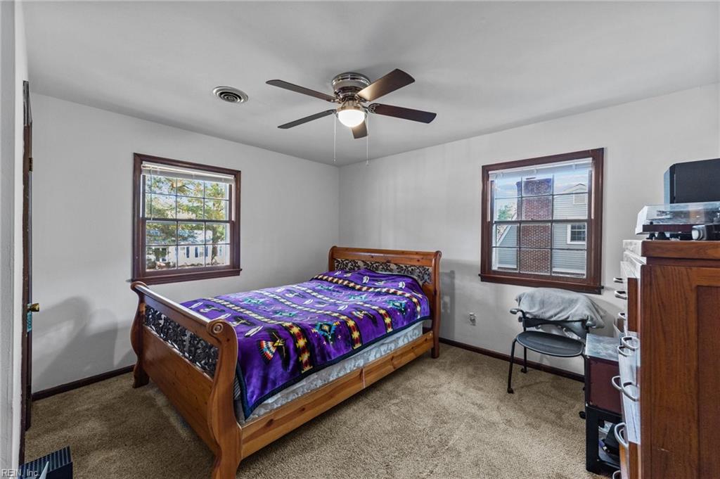 17 Carriage Hill DR