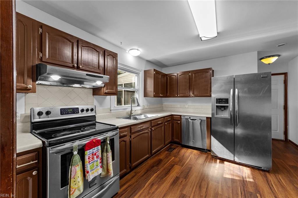 17 Carriage Hill DR