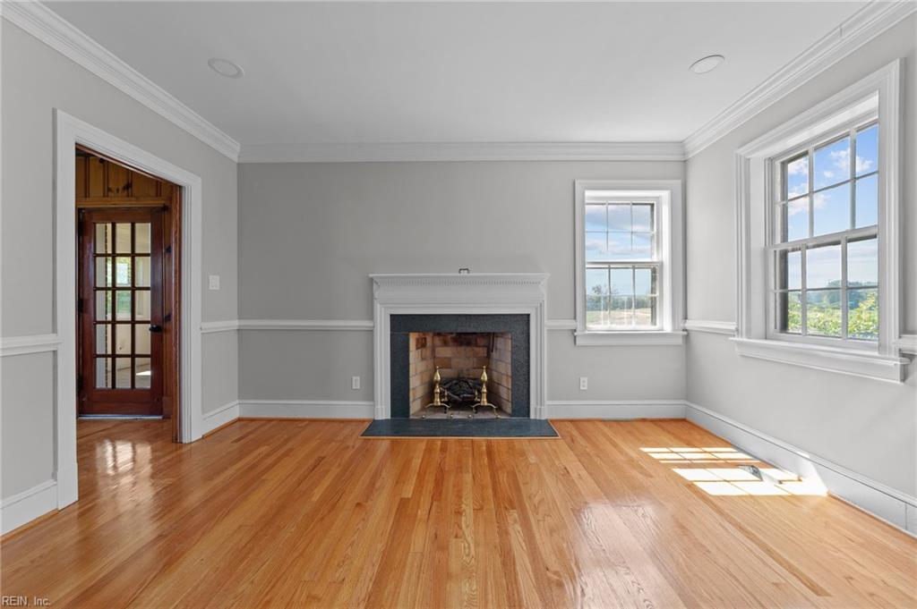 2366 Carsley RD