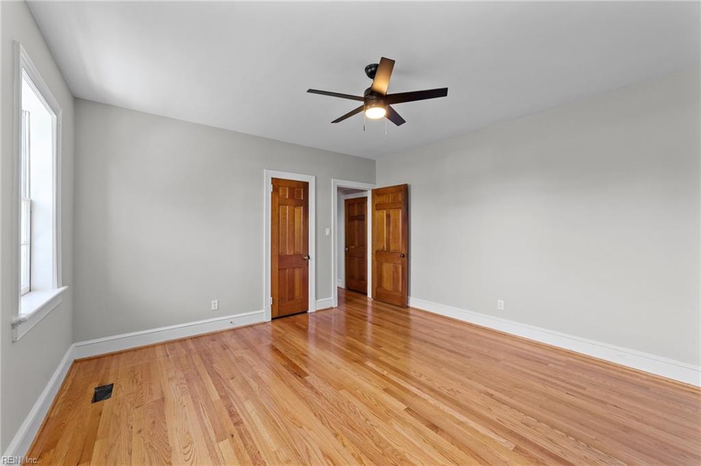 2366 Carsley RD