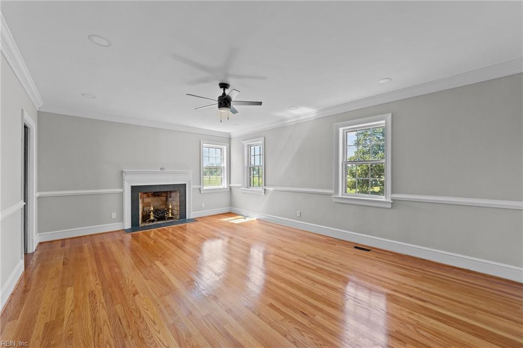 2366 Carsley RD
