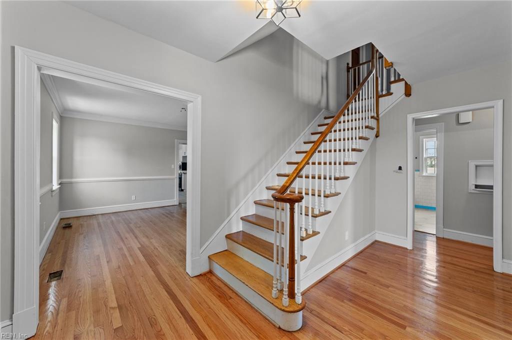 2366 Carsley RD