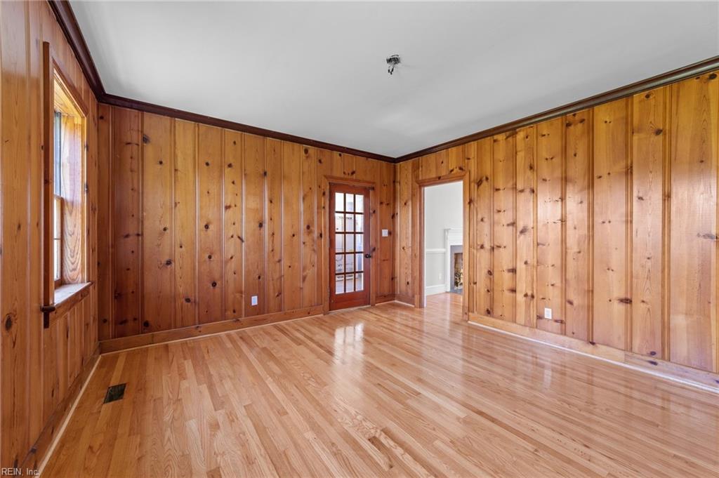 2366 Carsley RD