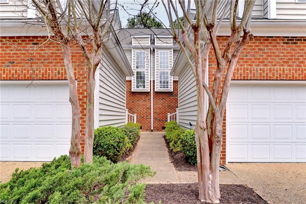 4412 Eaglebrook DR