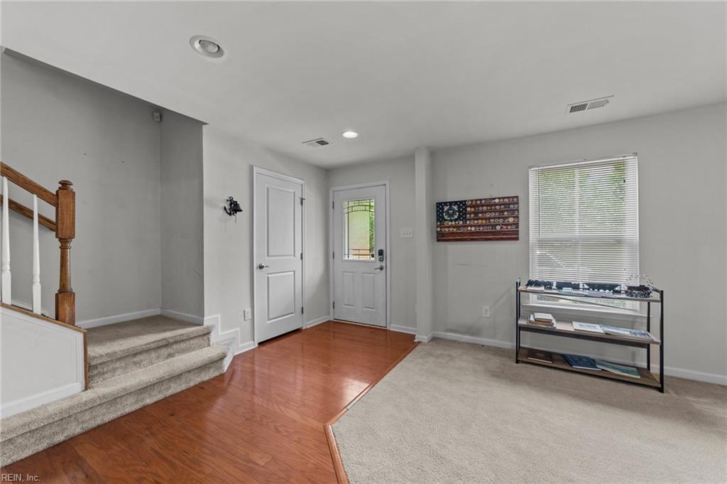 4014 Luminary DR