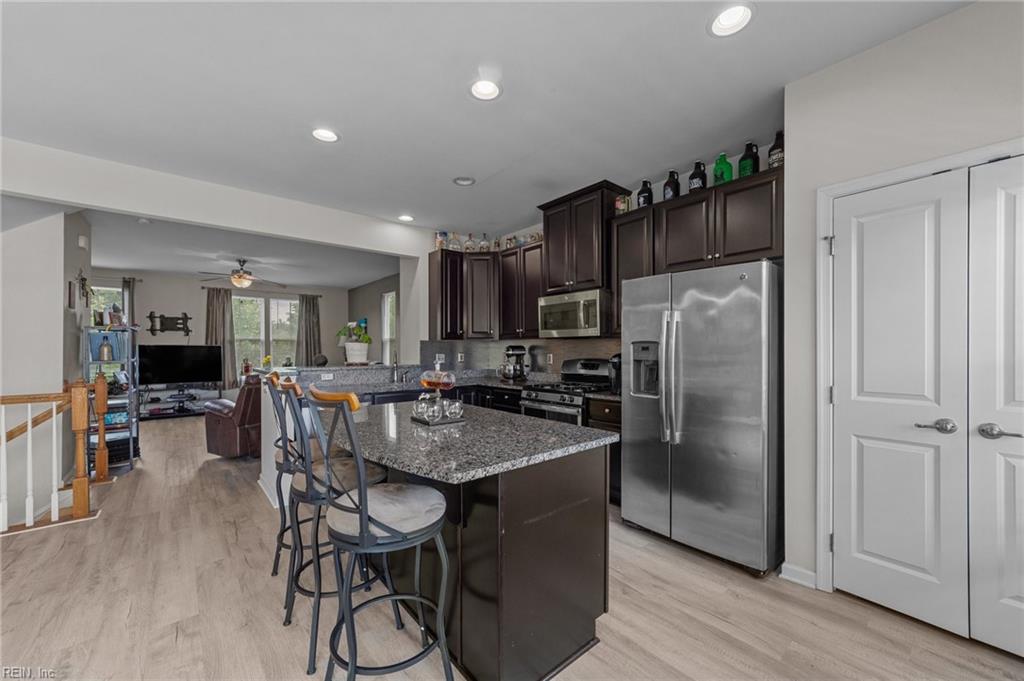 4014 Luminary DR