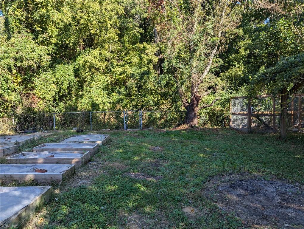 412 Winchester DR