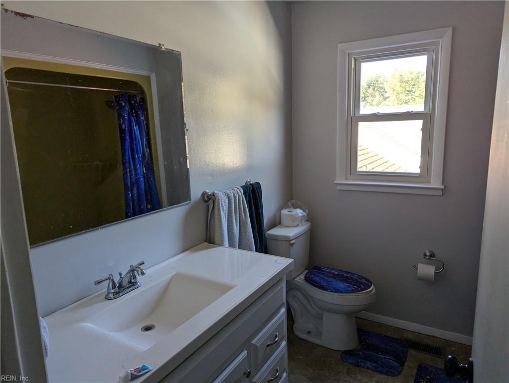 412 Winchester DR