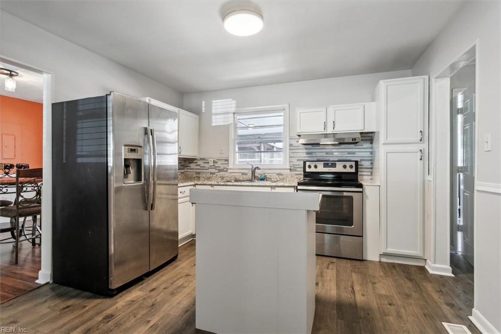 208 Woodhaven RD