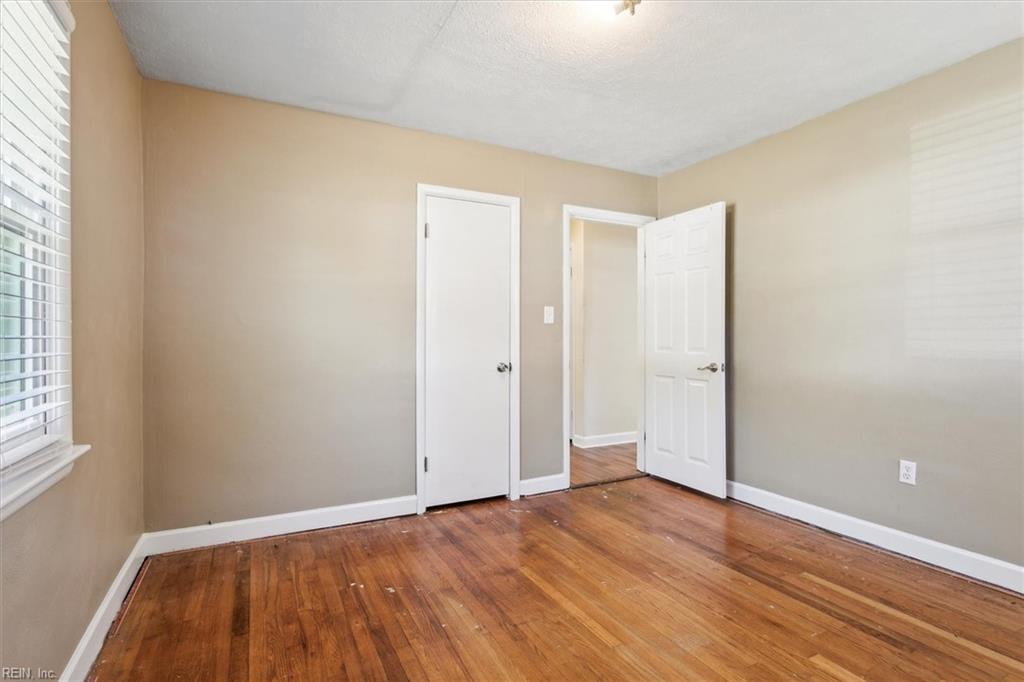 208 Woodhaven RD