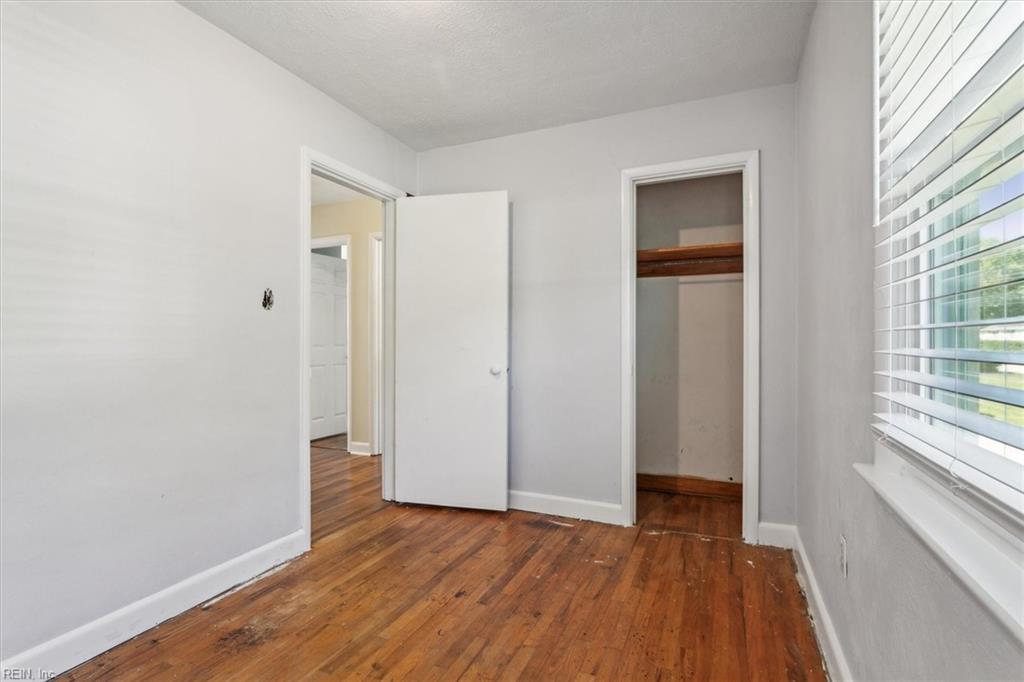 208 Woodhaven RD