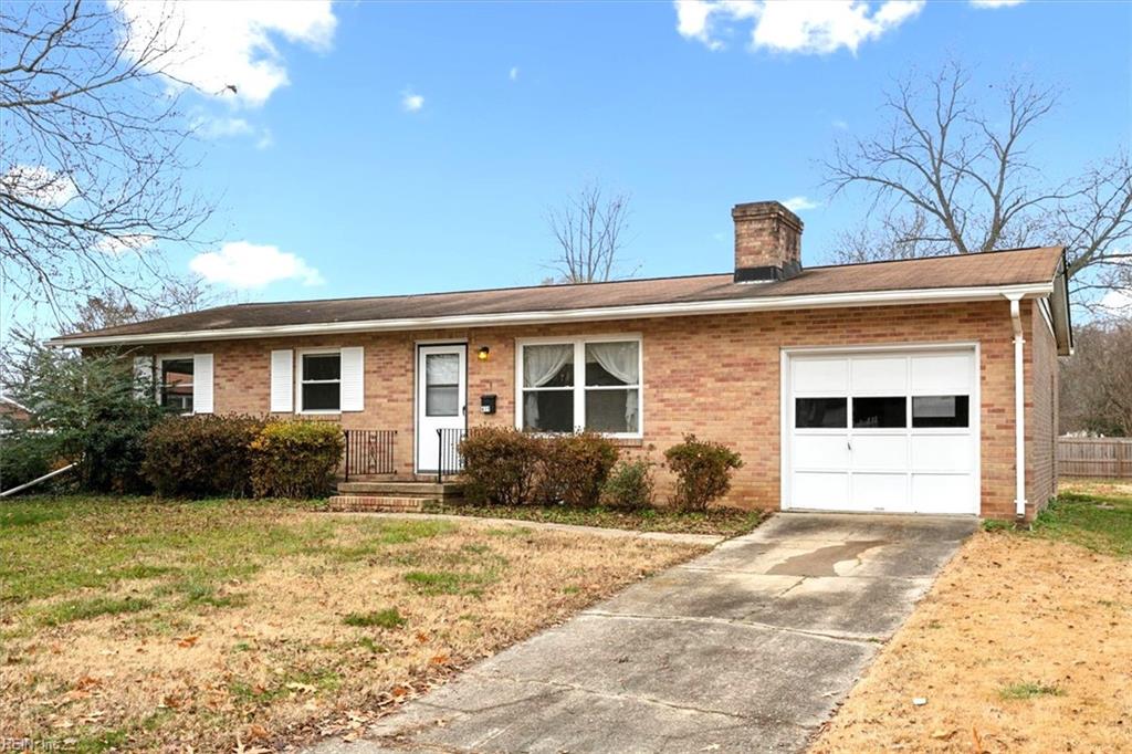 411 Eastwood DR