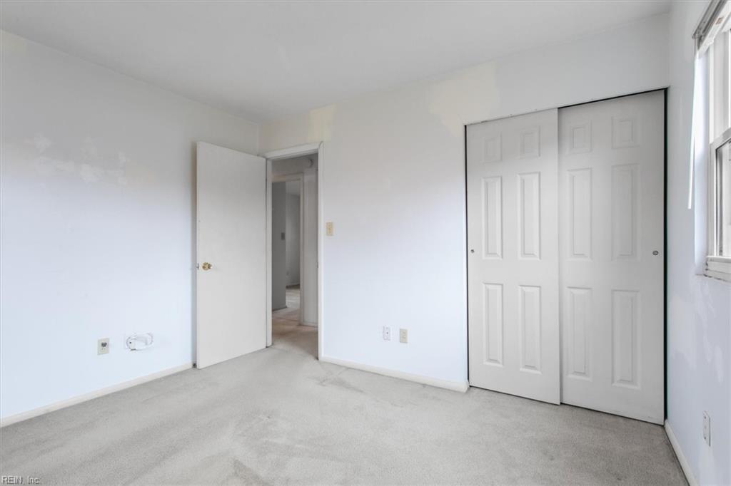 411 Eastwood DR