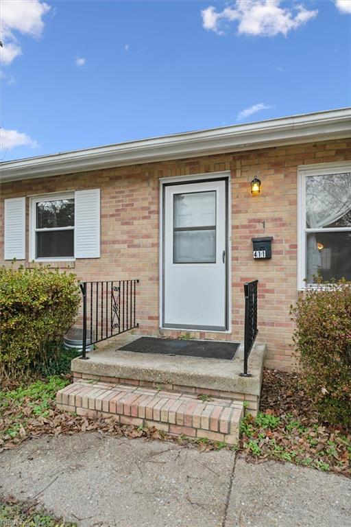 411 Eastwood DR