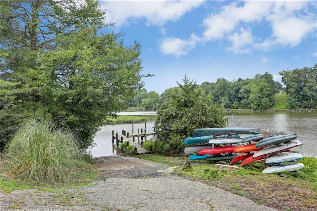 203 Woodbine DR