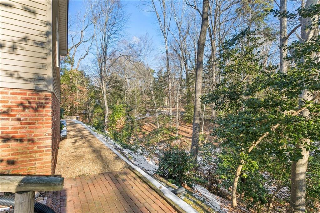 203 Woodbine DR