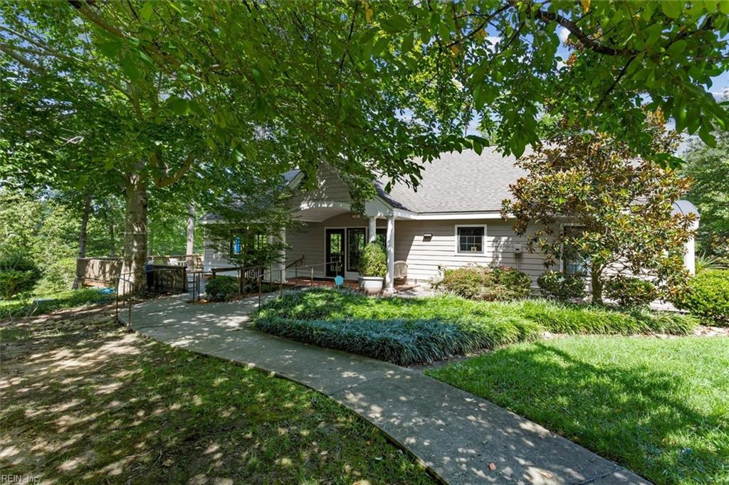 203 Woodbine DR