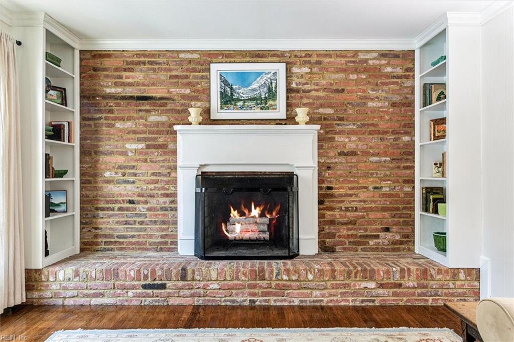 203 Woodbine DR