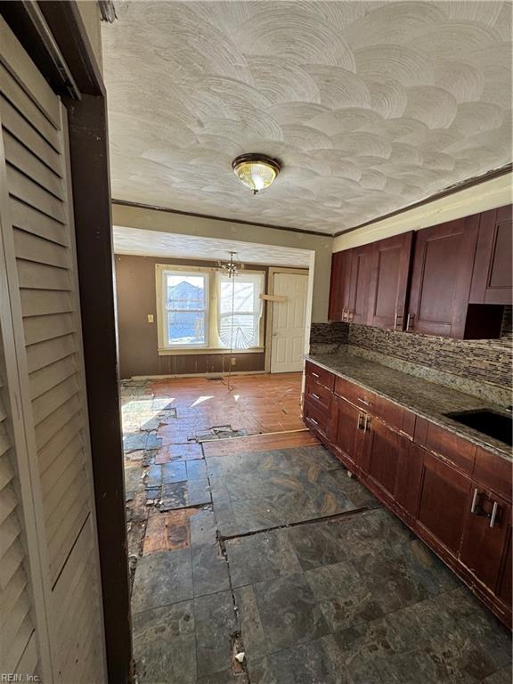 31 Jouett ST