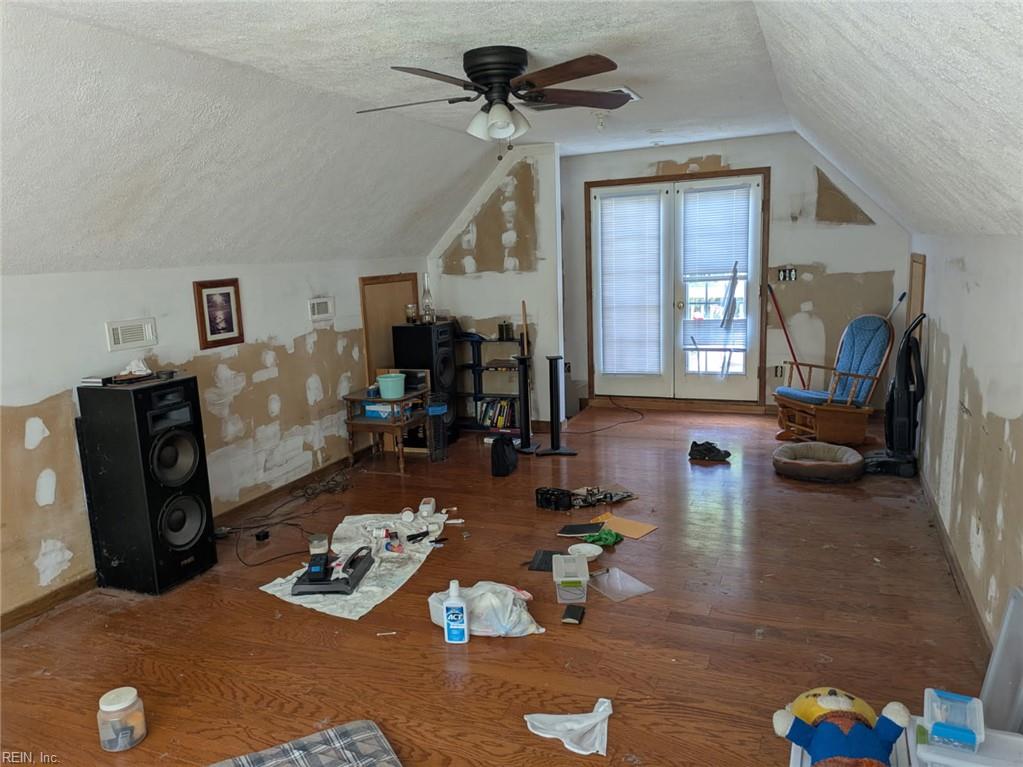 367 Sandy Point RD