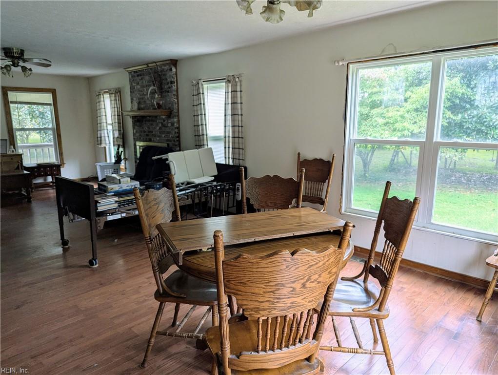 367 Sandy Point RD