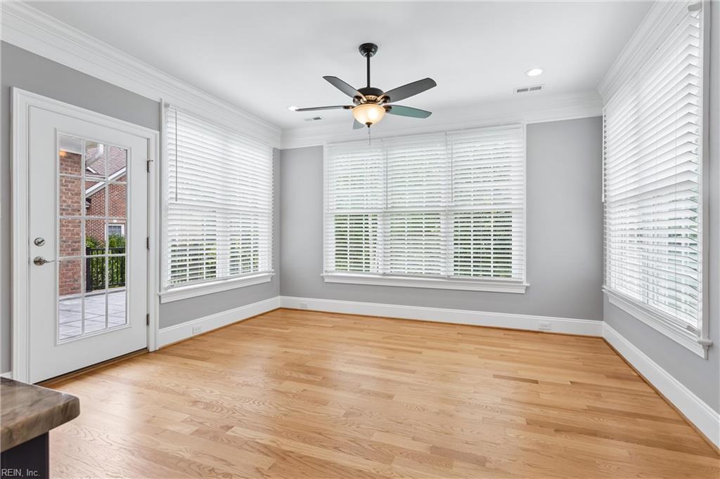 215 Danesbury PARK