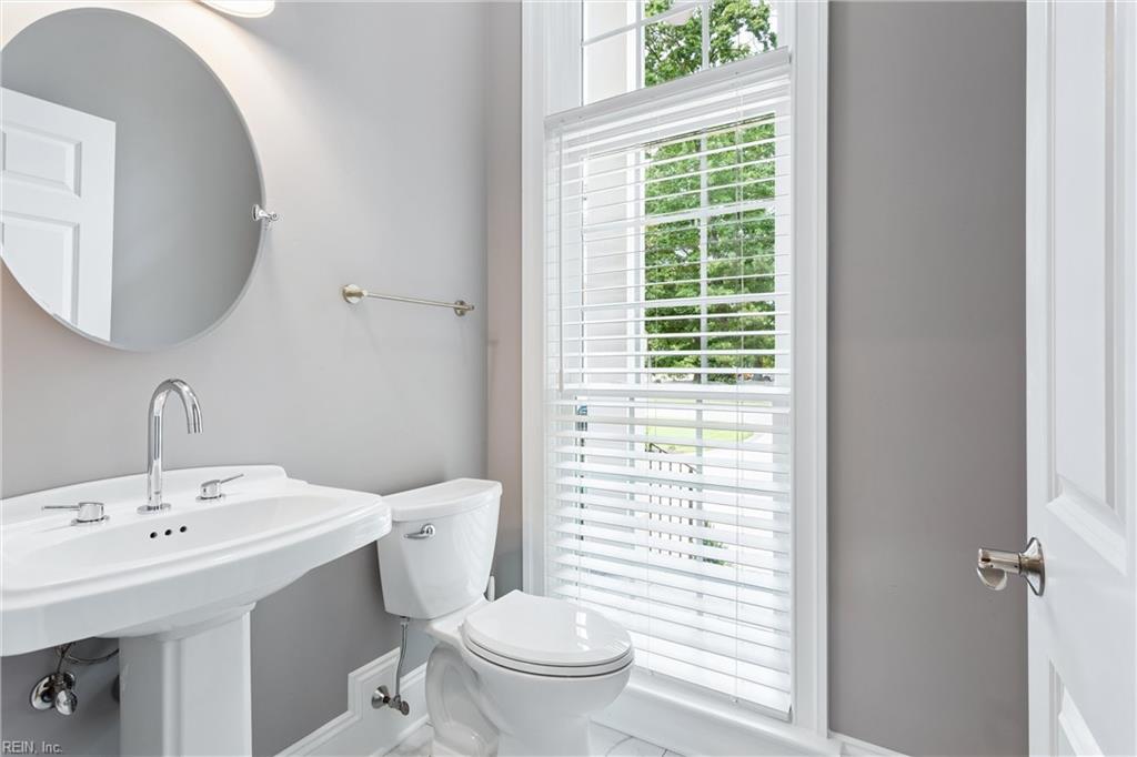 215 Danesbury PARK