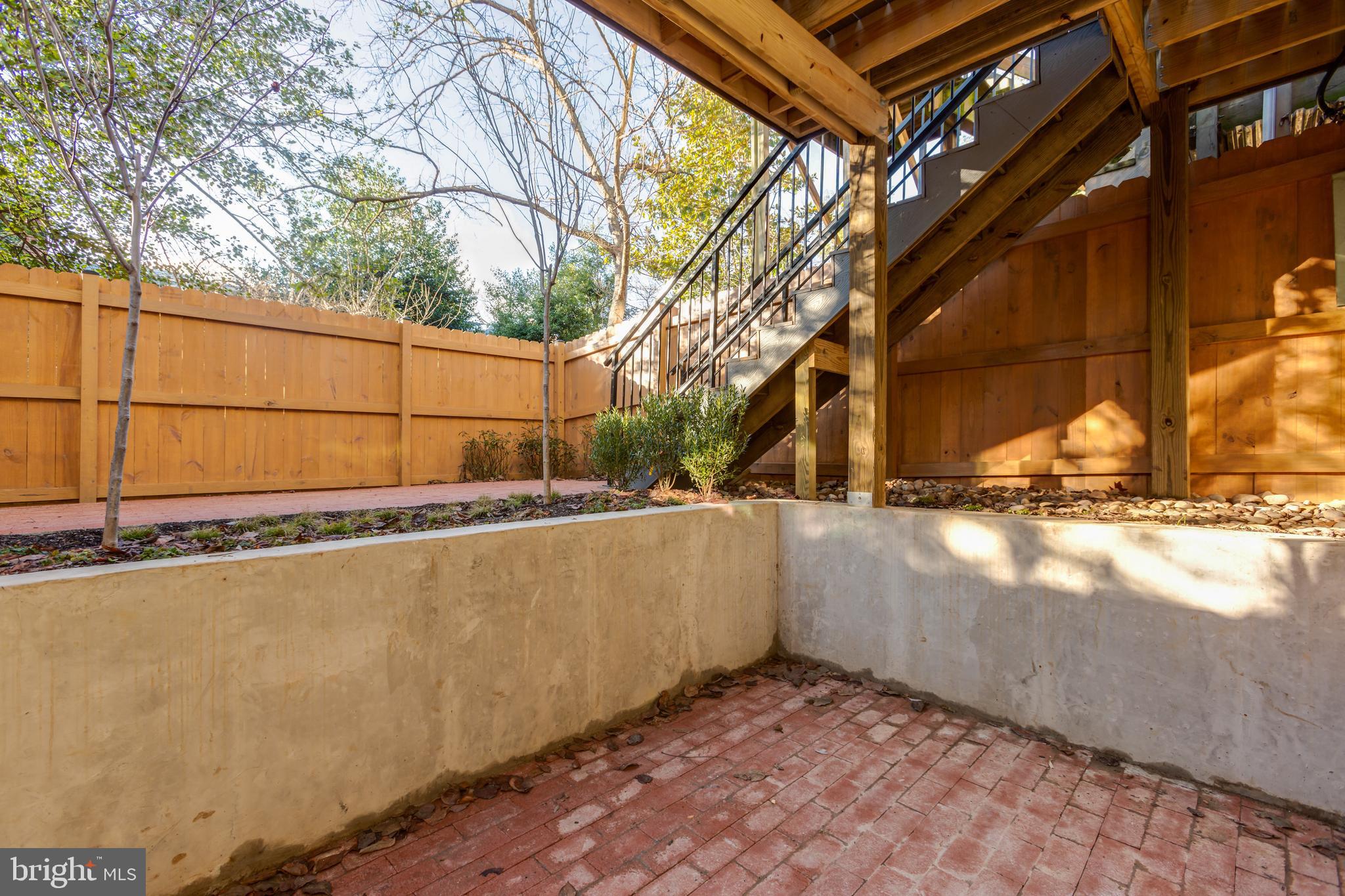 3012 Q St NW