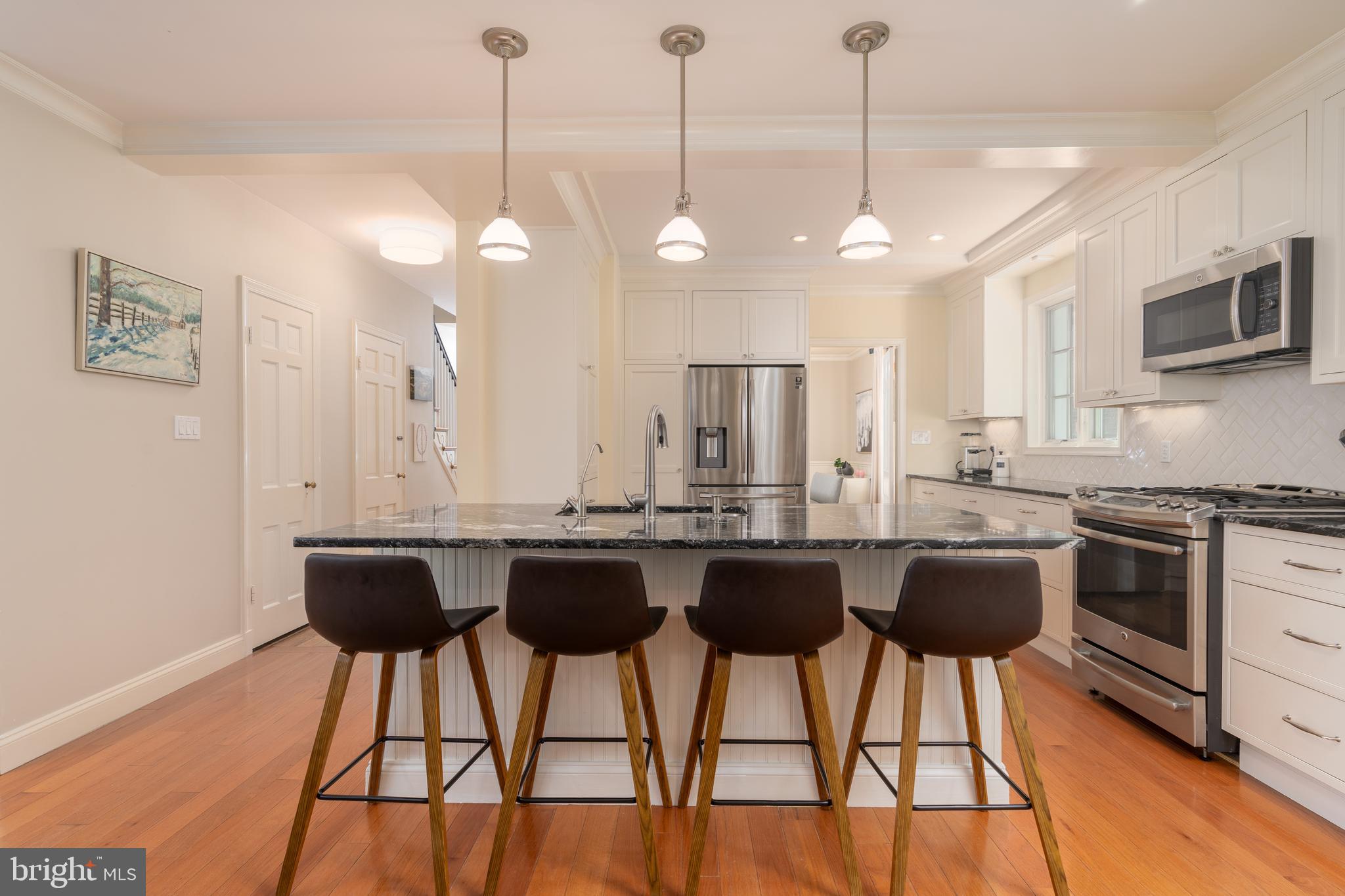 49 Observatory Cir NW