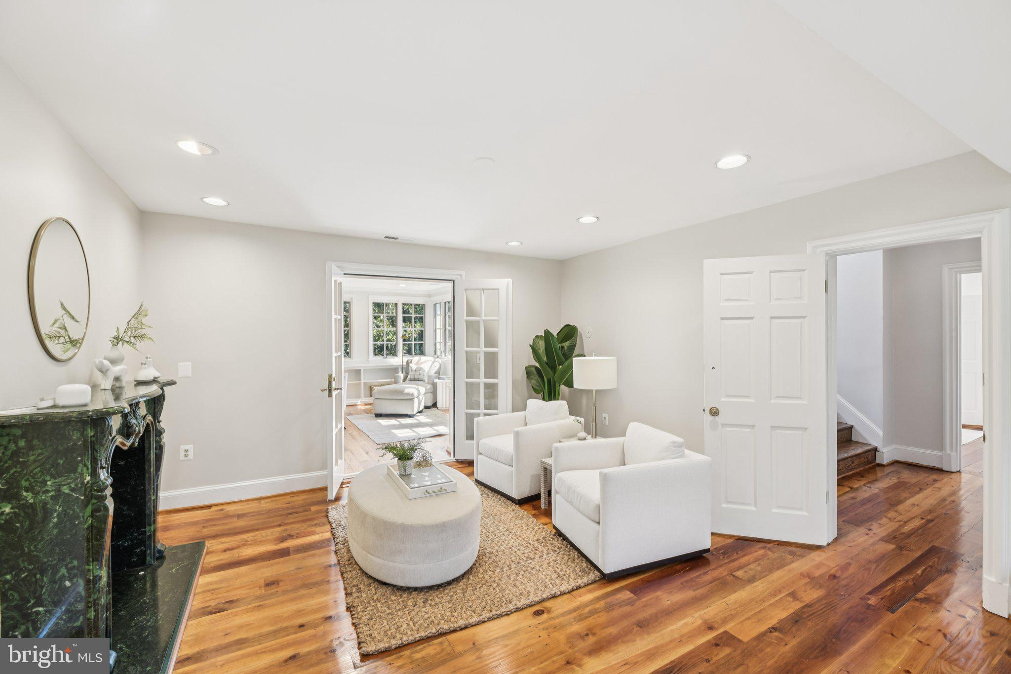 1545 35TH STREET NW