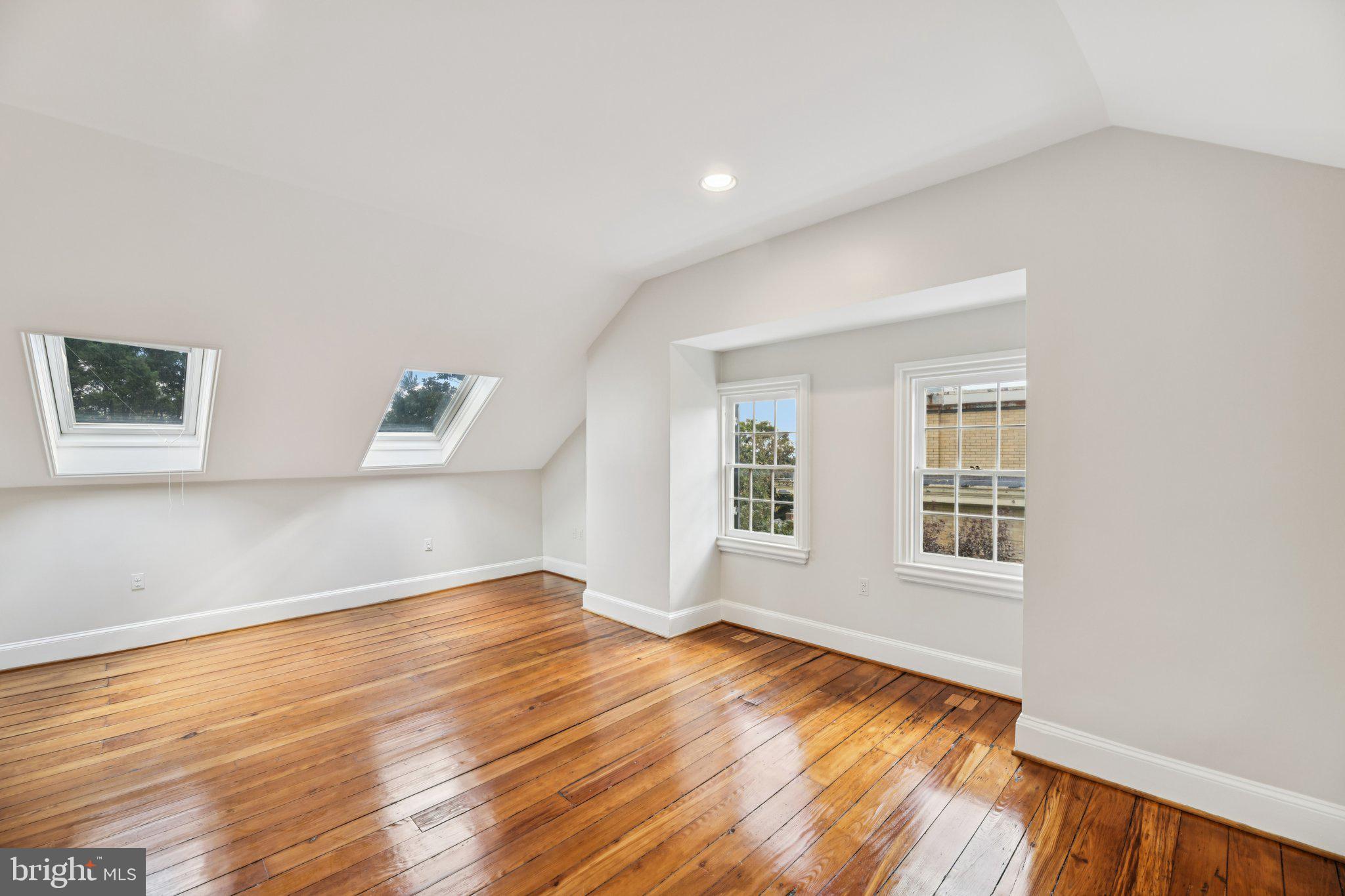 1545 35TH STREET NW