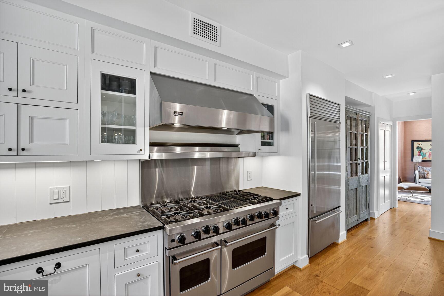 4509 LOWELL STREET NW