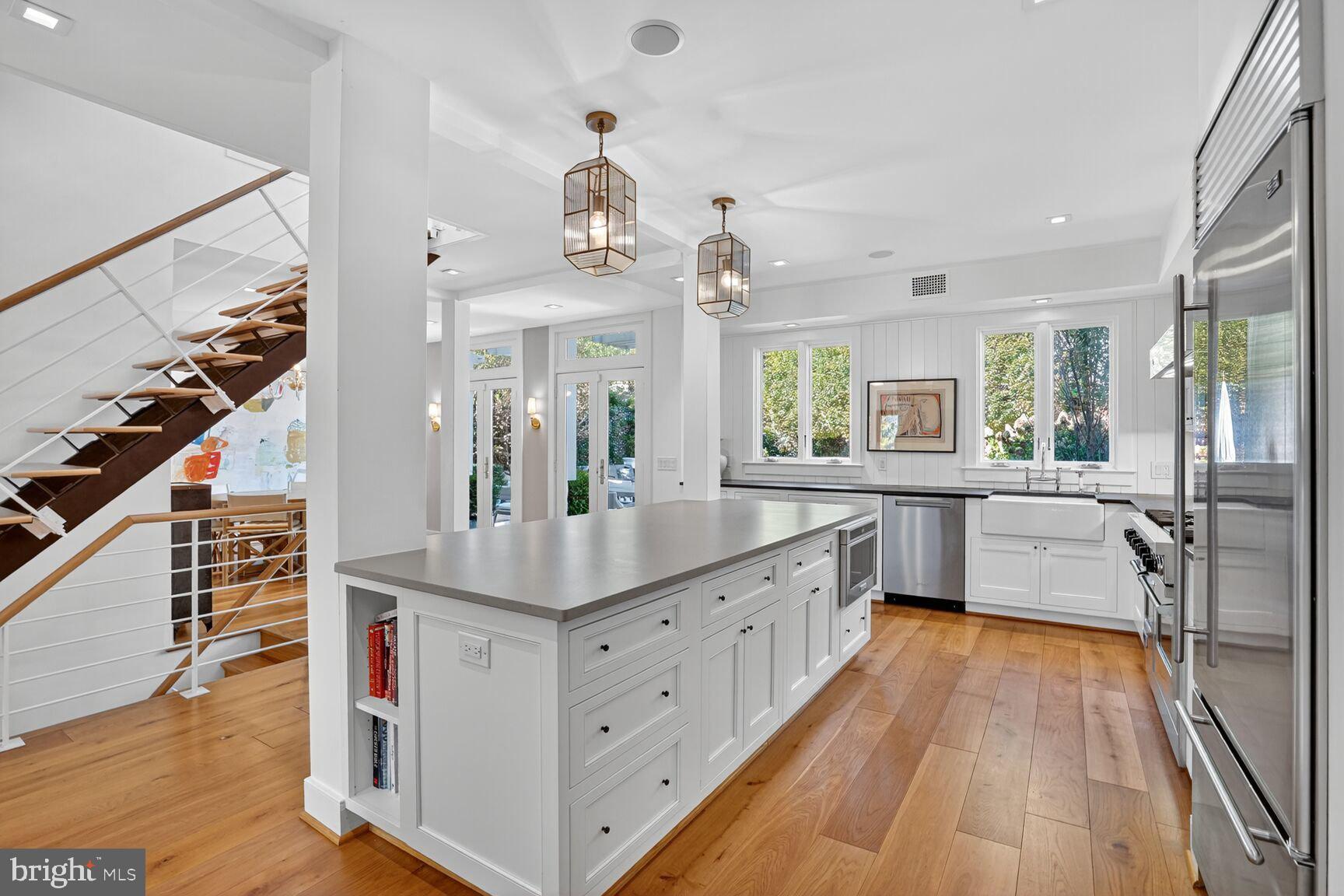 4509 LOWELL STREET NW