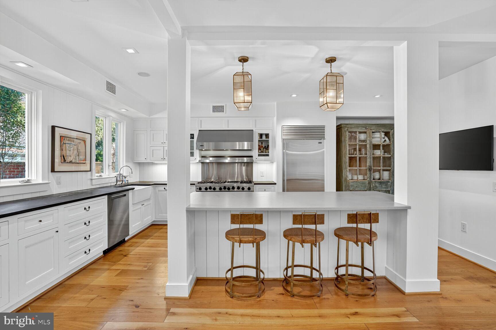 4509 LOWELL STREET NW