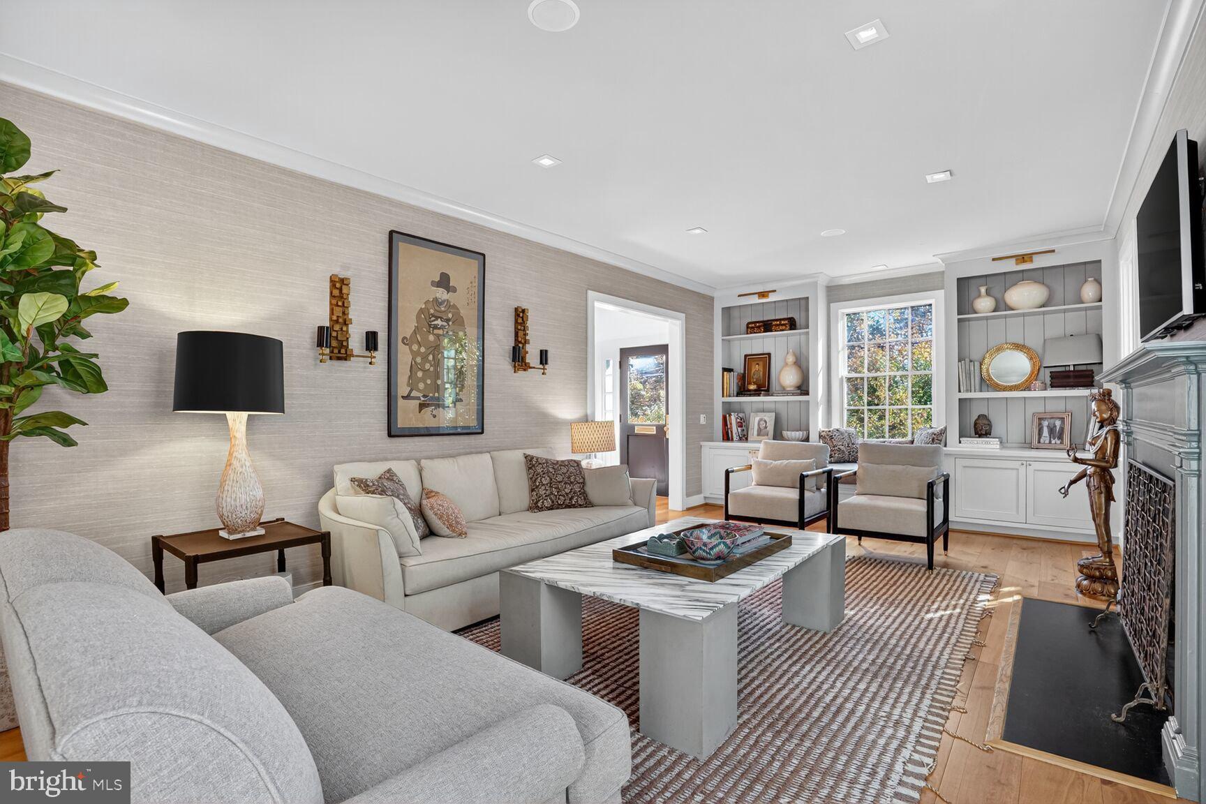 4509 LOWELL STREET NW