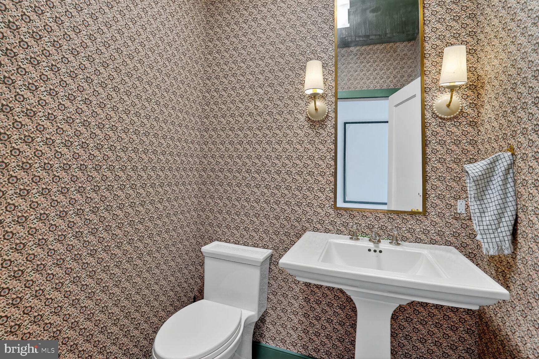 4509 LOWELL STREET NW