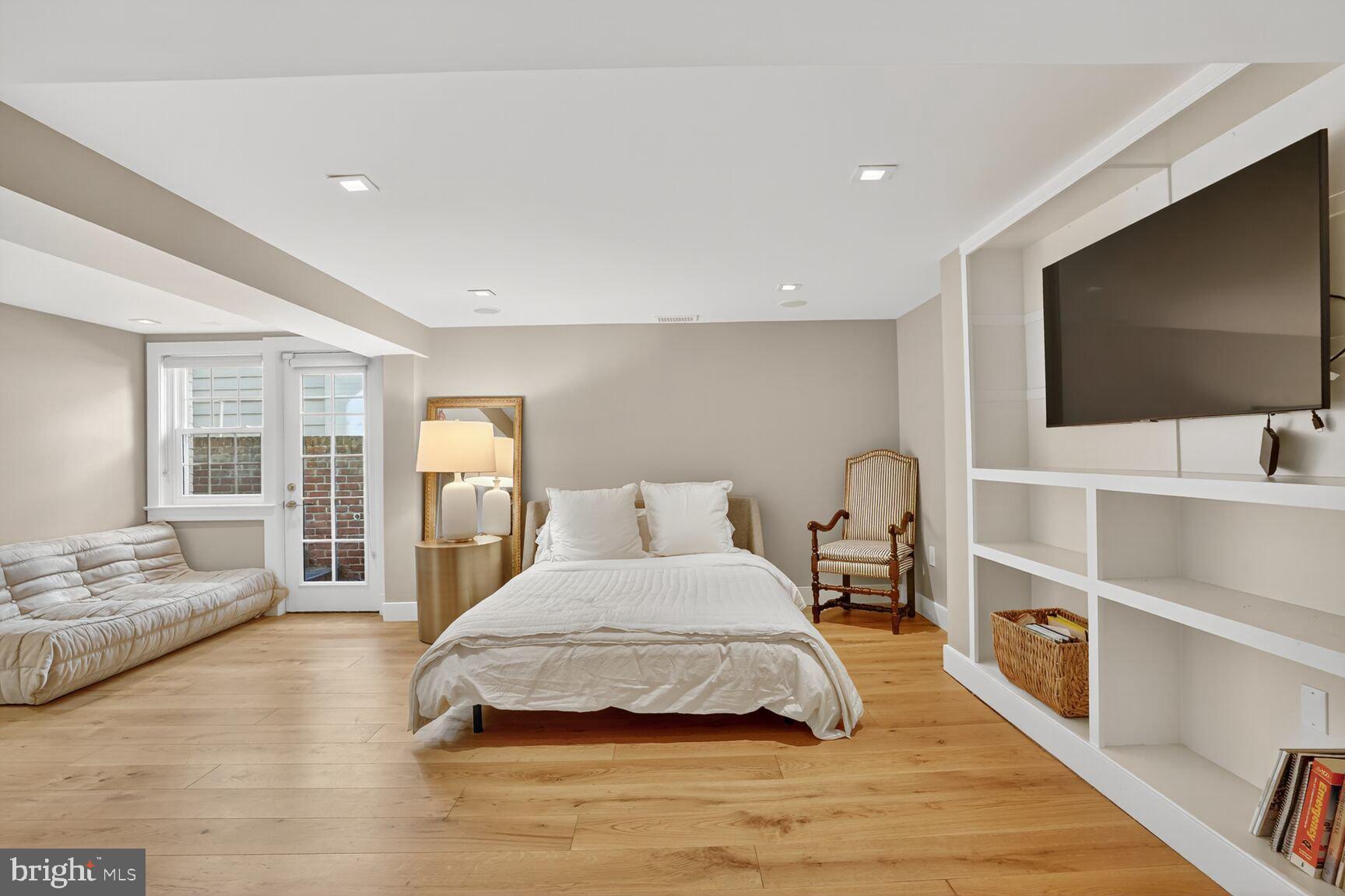 4509 LOWELL STREET NW