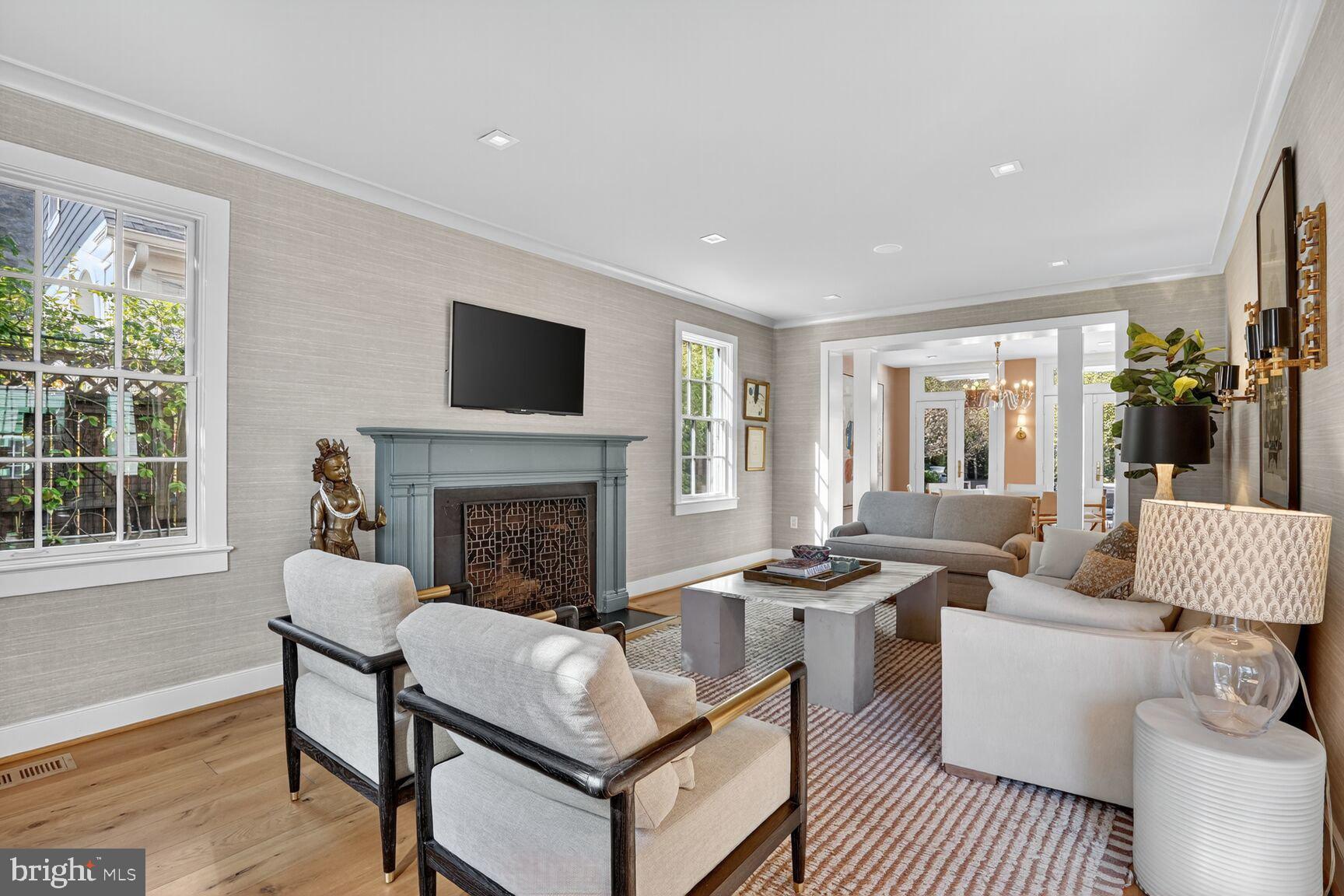 4509 LOWELL STREET NW