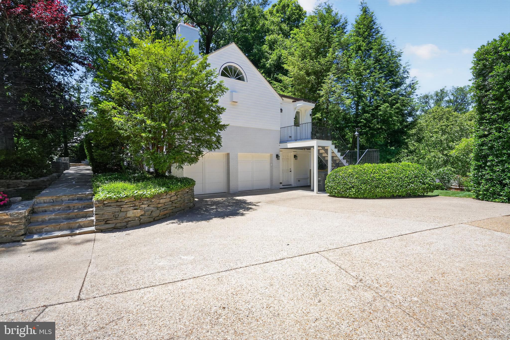5141 PALISADE LANE NW