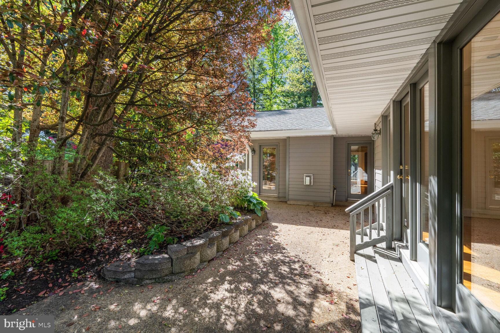 7418 Dulany Dr
