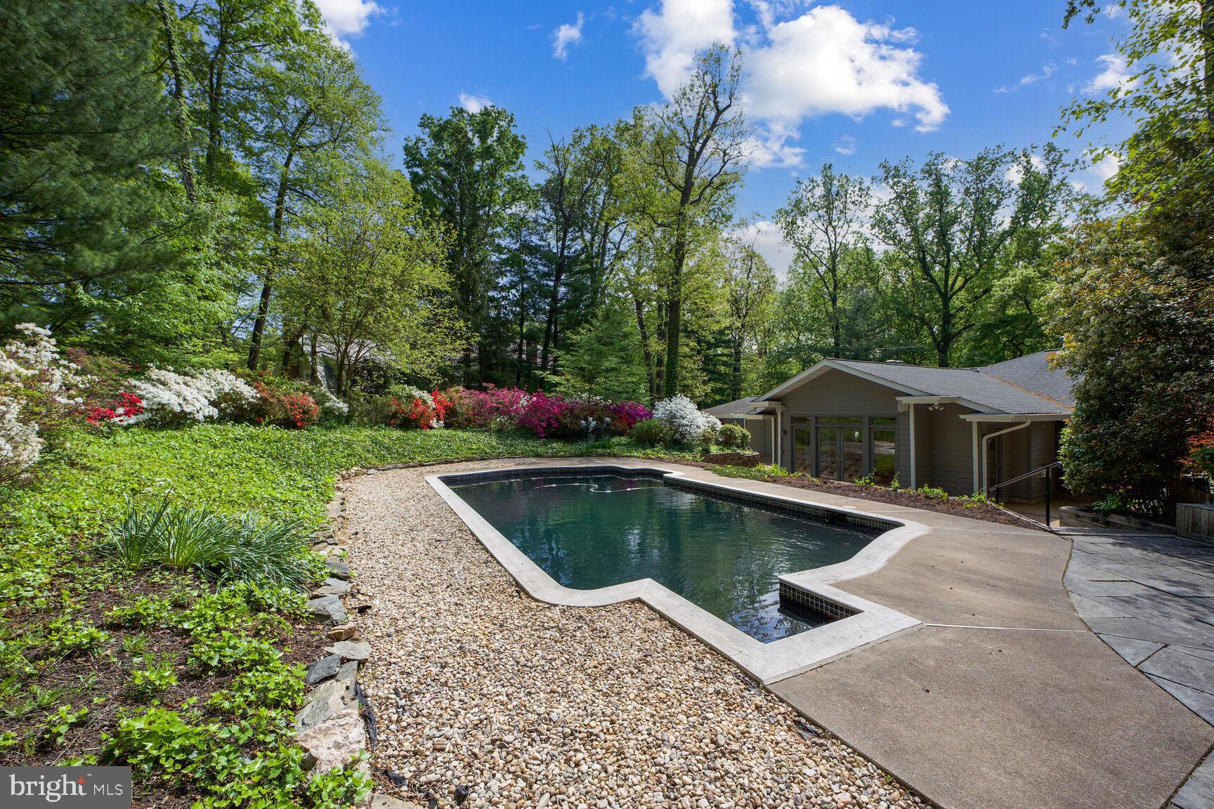 7418 Dulany Dr