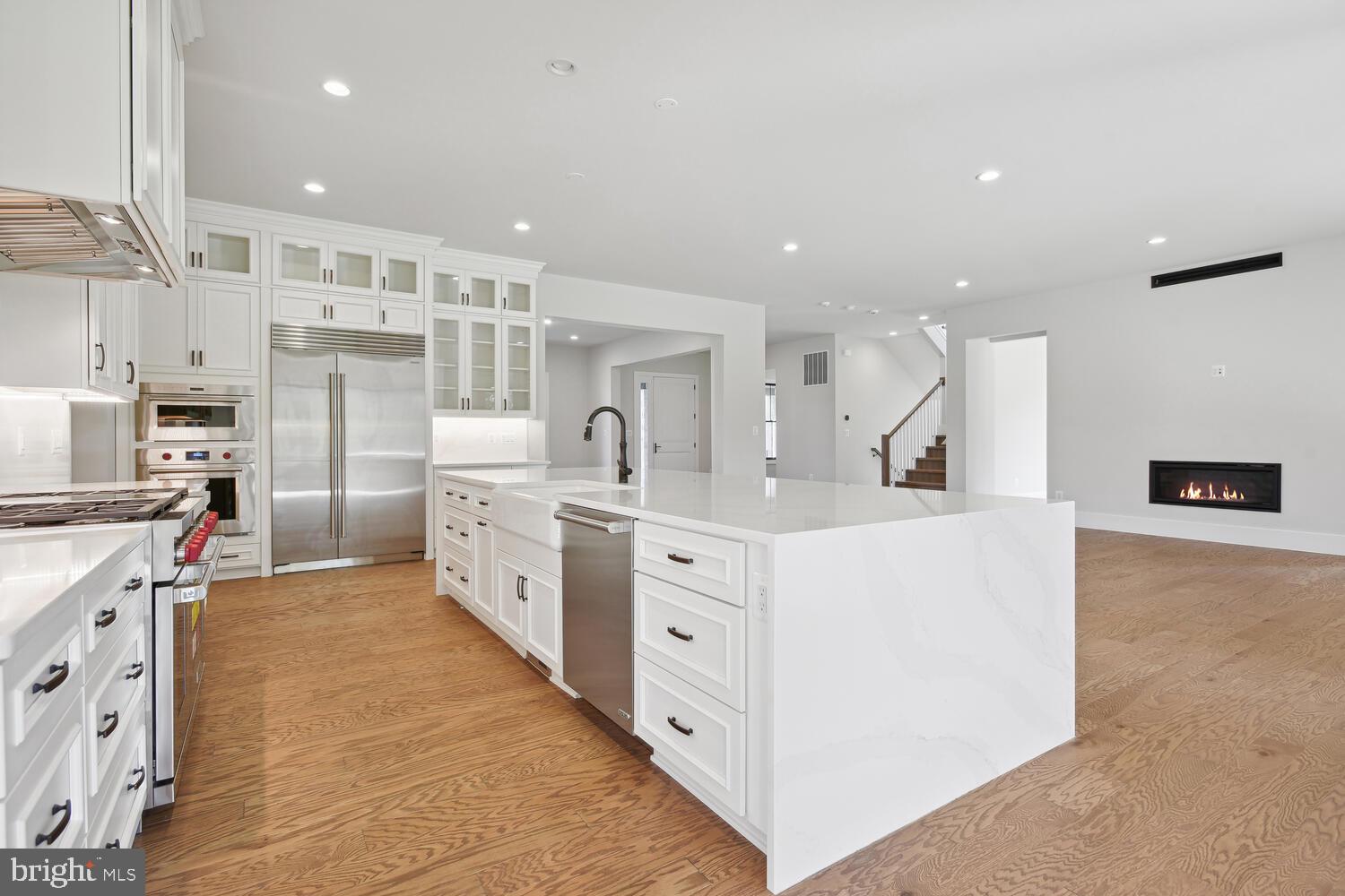 661 Stratford Hill Ct