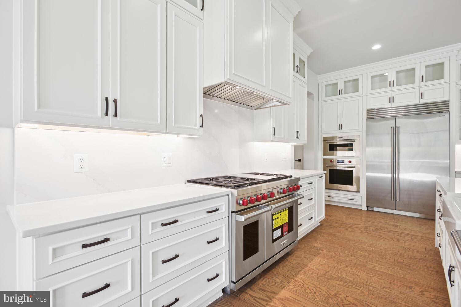 661 Stratford Hill Ct