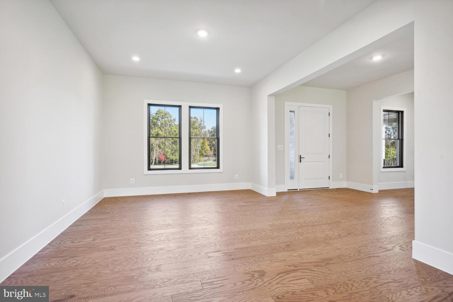 661 Stratford Hill Ct