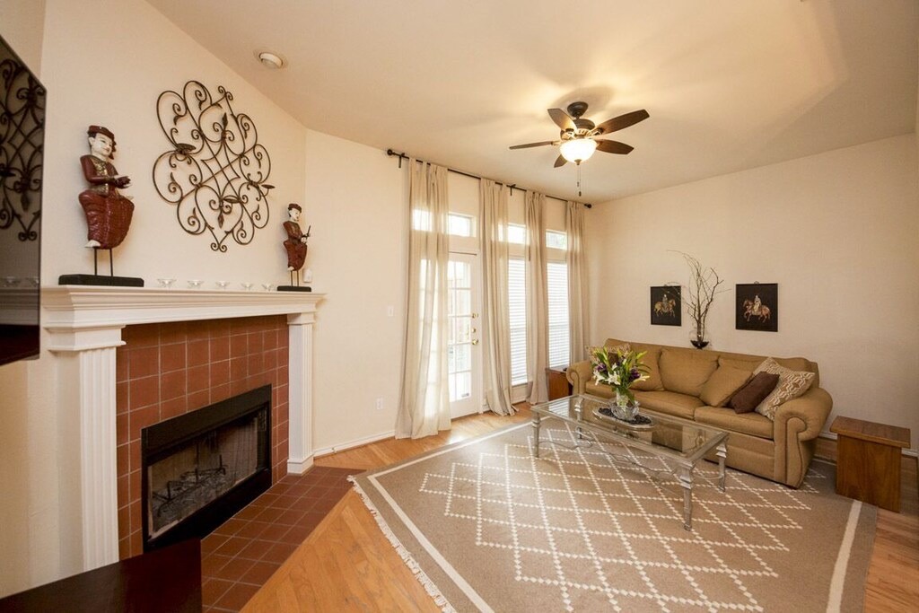 5940 La Vista Drive