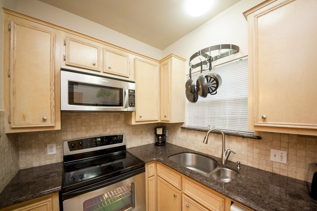 5940 La Vista Drive