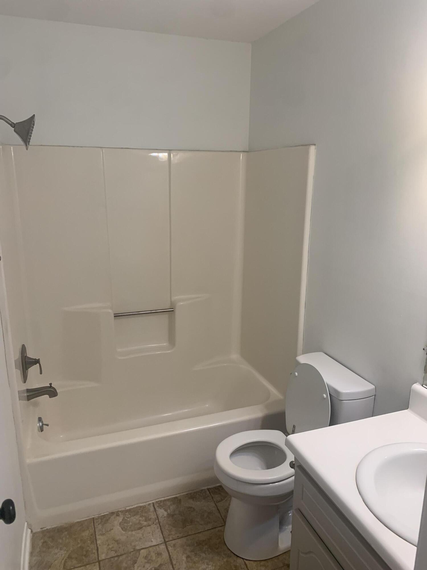 226 Green Hollow Cir