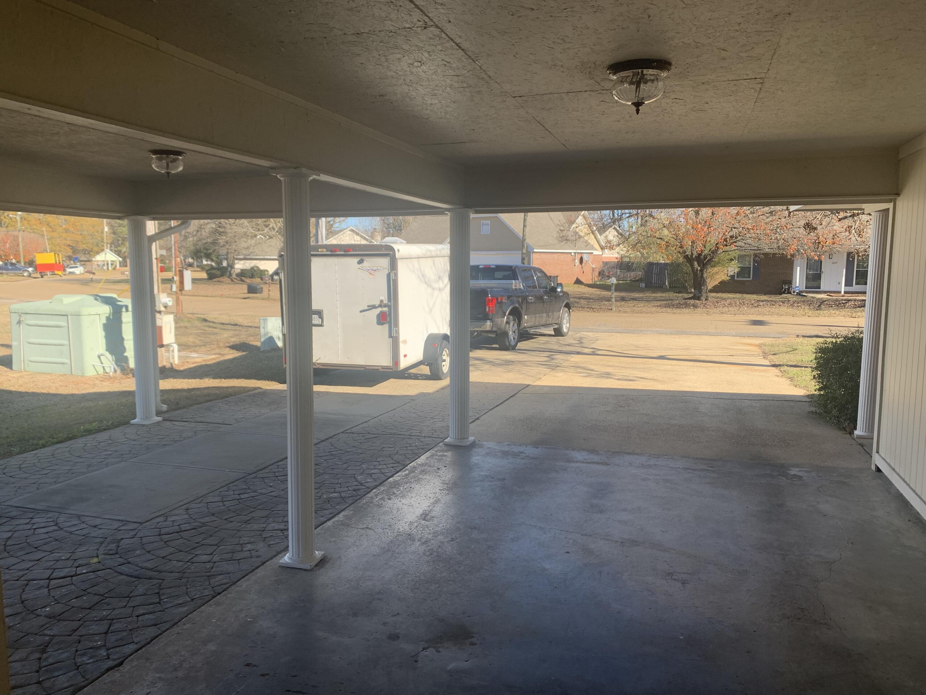 226 Green Hollow Cir