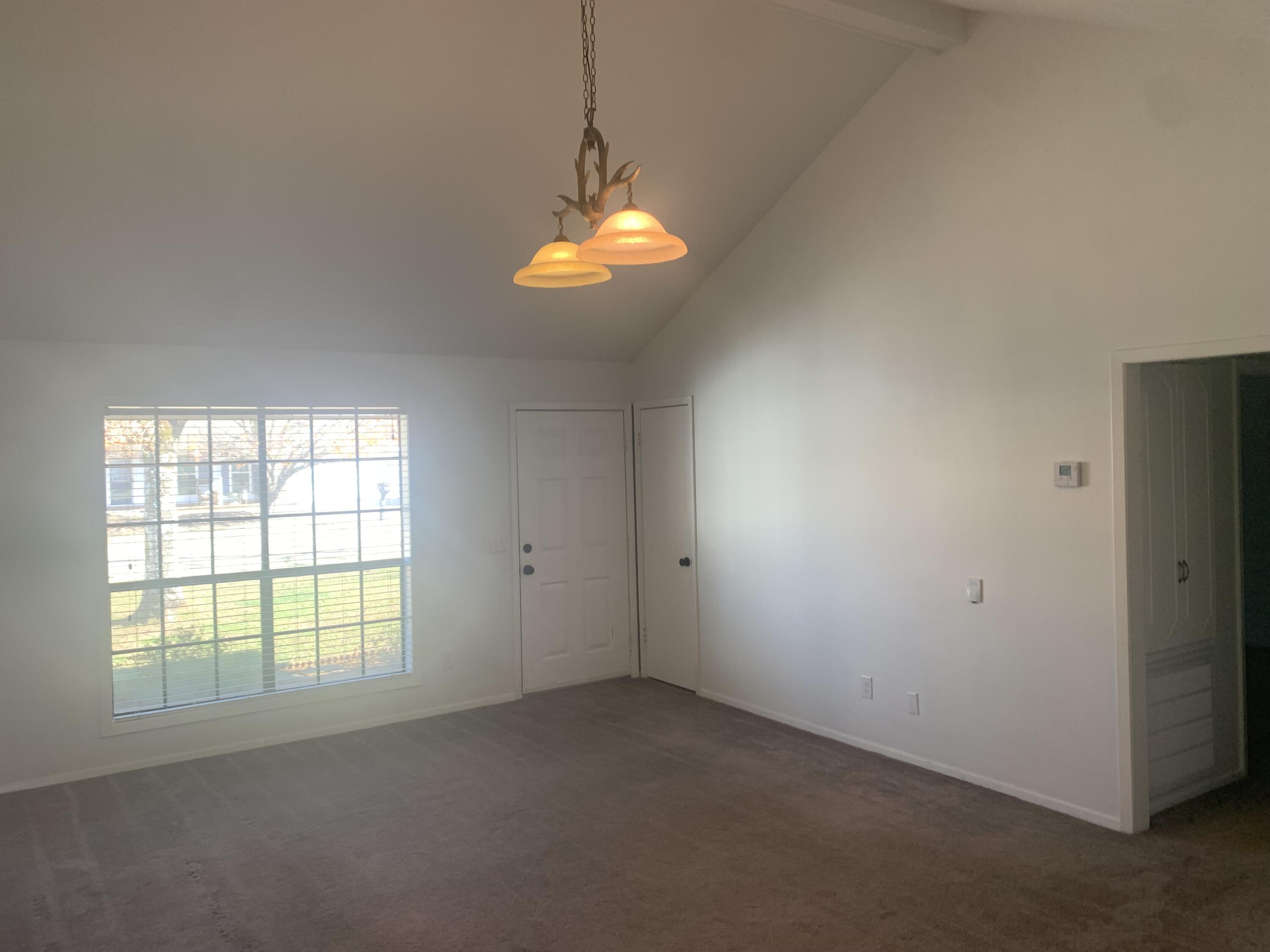 226 Green Hollow Cir