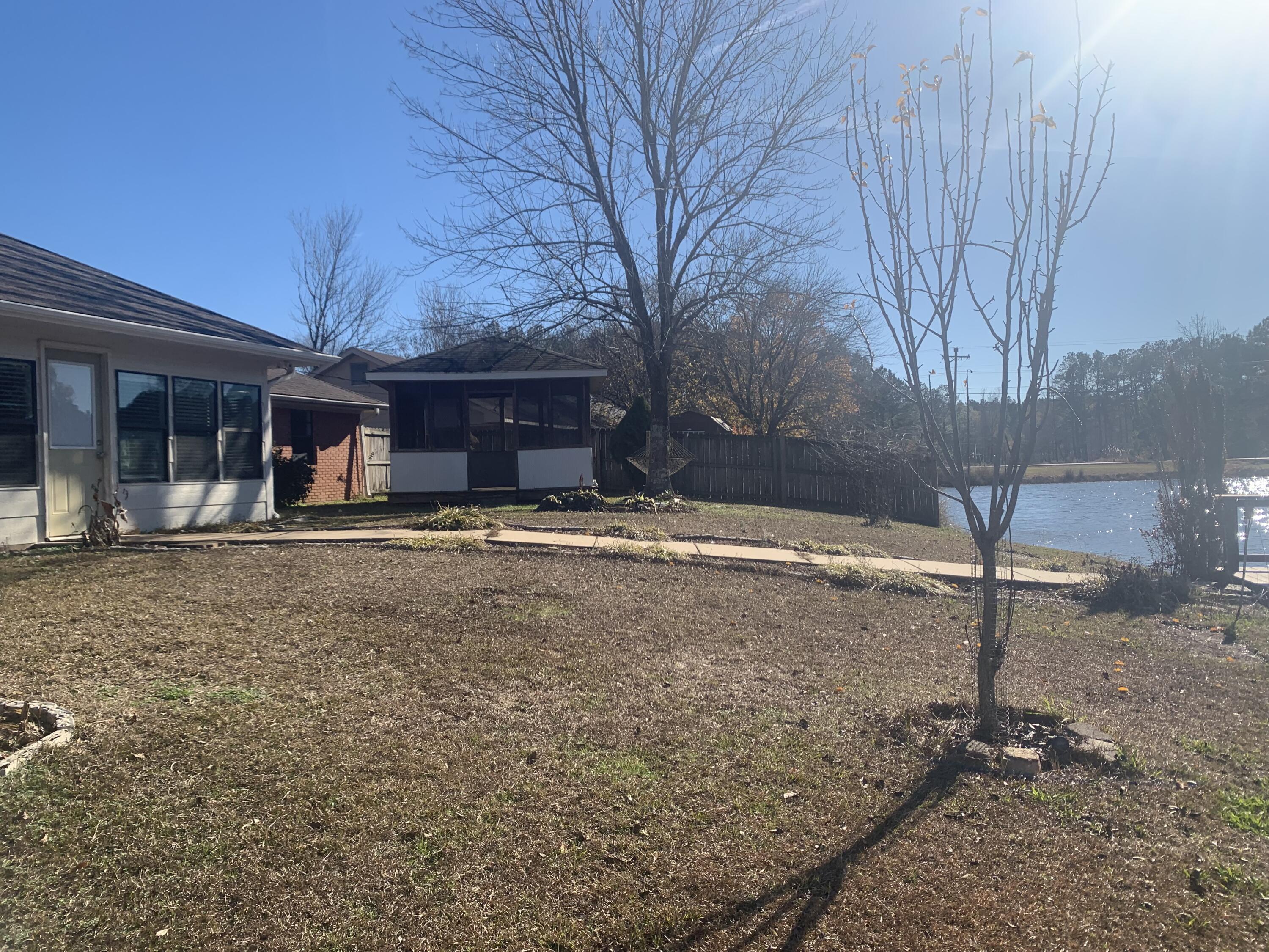 226 Green Hollow Cir